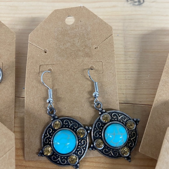 Earring Bundle - Picture 6 of 8